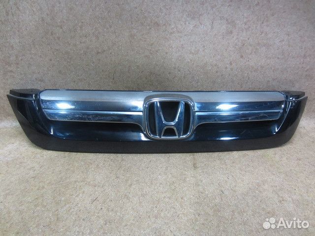 Решетка радиатора Хонда црв