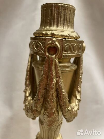 Подсвечник на одну свечу из бронзы