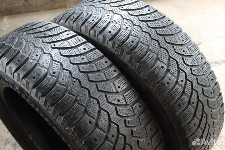 Bridgestone Blizzak Spike-01 205/65 R16 95T