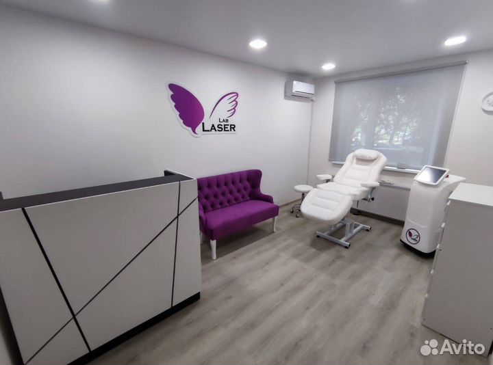 Стойки ресепшн