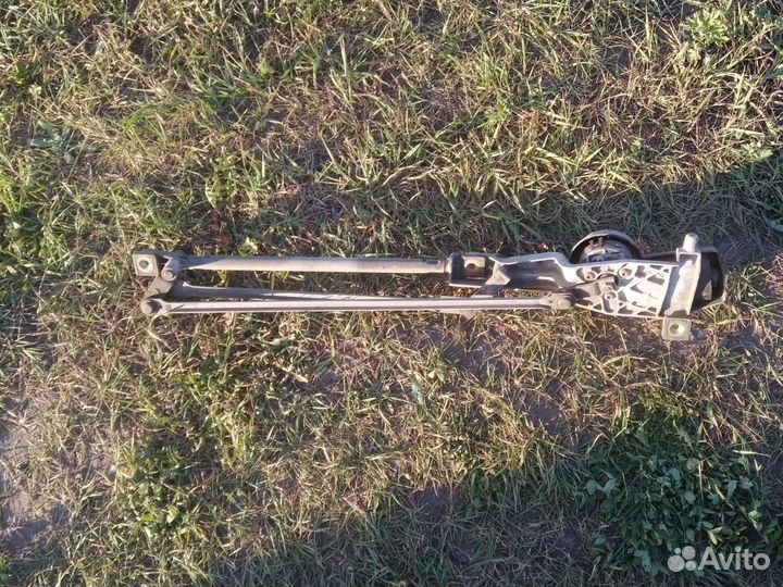 Трапеция стеклоочистителей Ford focus 1