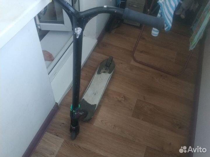 Трюковой самокат парк