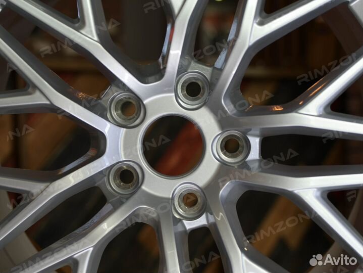 Литые диски Vorsteiner R19 для Skoda. Рассрочка