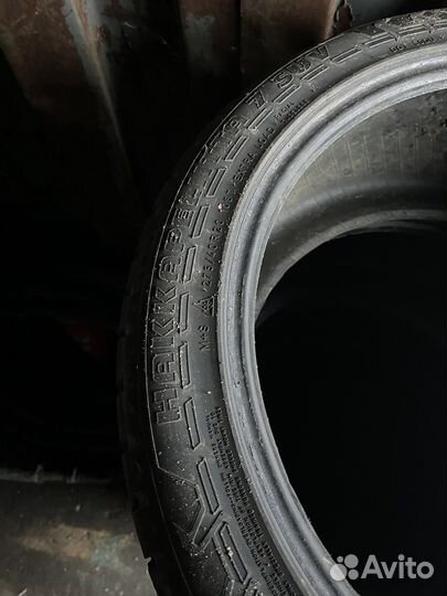 Nokian Tyres Hakkapeliitta 7 SUV 275/40 R20