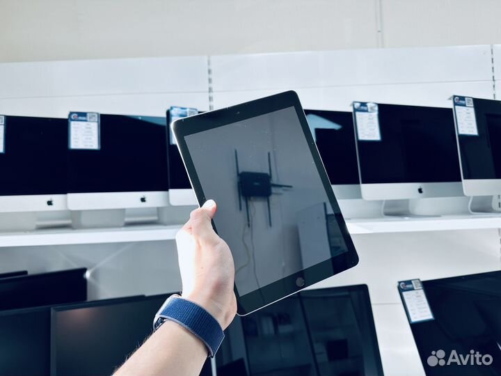 iPad 6 32 gb Wi-Fi only Space Gray (1405)