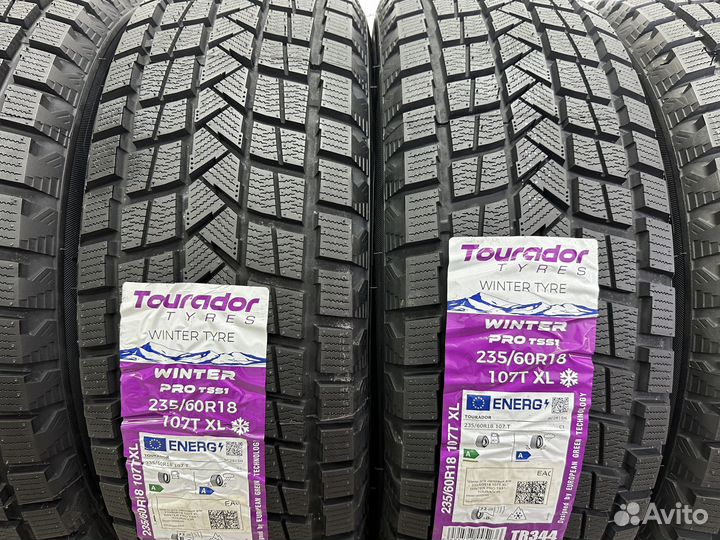Tourador Winter Pro TSS1 235/60 R18 107U