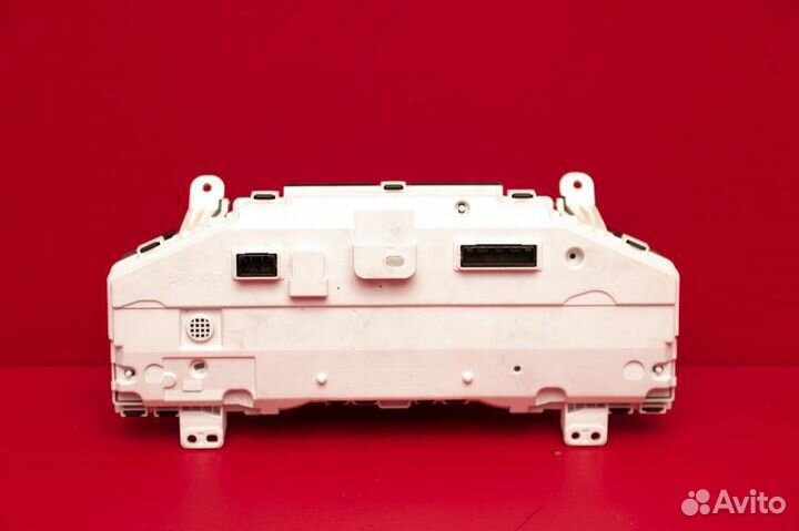 Панель приборов Toyota Land Cruiser 200 1VD 2015