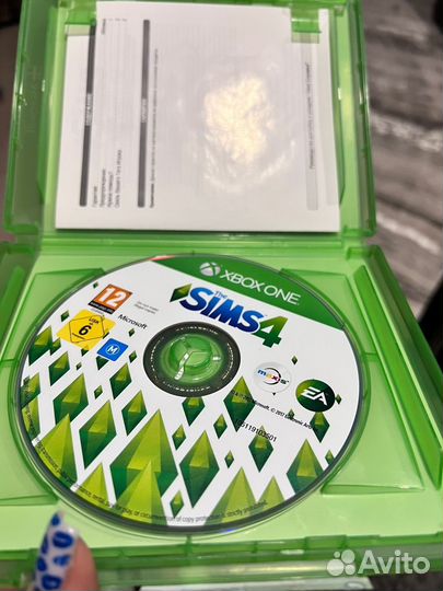 Игра на xbox one s диск sims 4