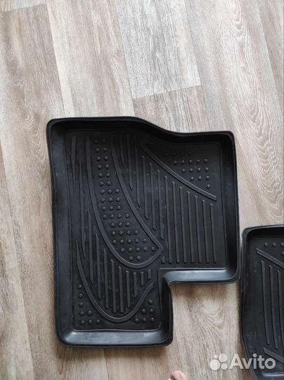 Автомобильные коврики резиновые