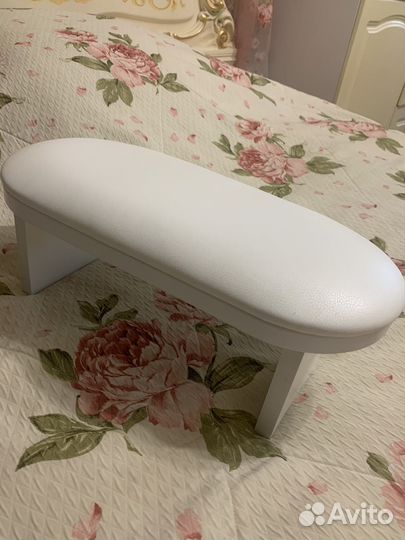 Подставка для рук маникюрная