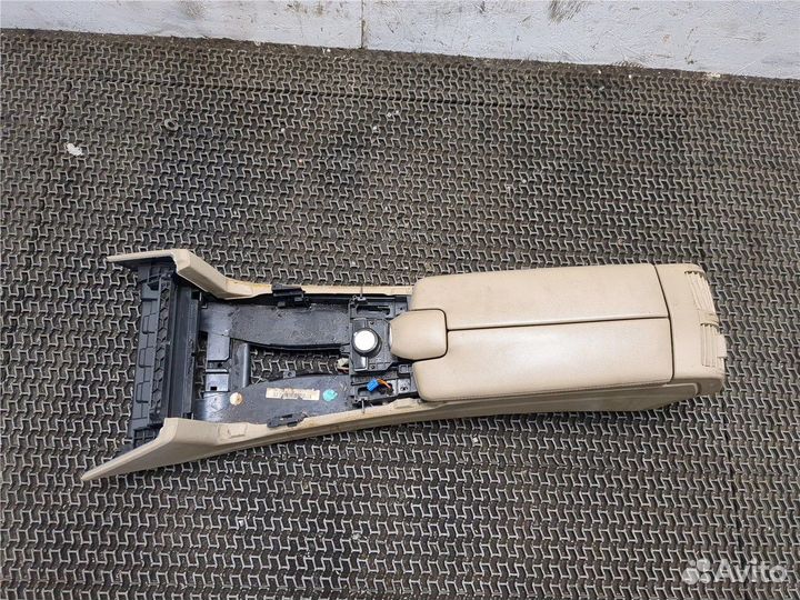 Консоль салона Mercedes E W212, 2011