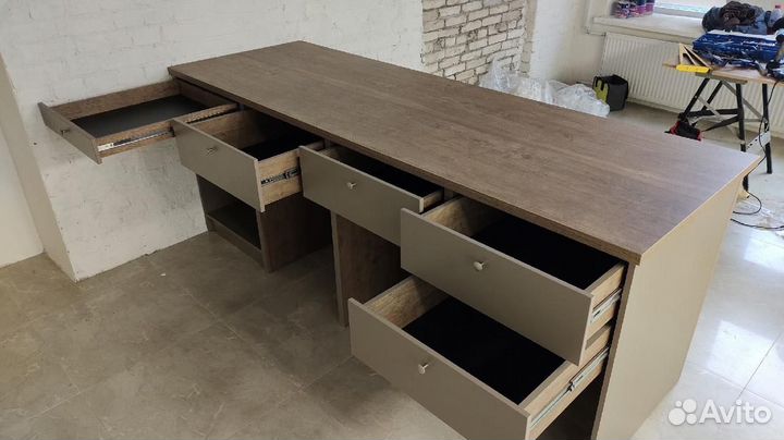 Мебель для цветочных магазинов