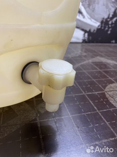 Бак пластиковый 15л