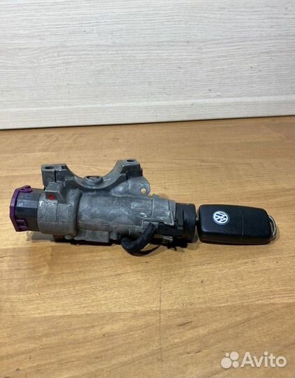 Замок зажигания Volkswagen Golf