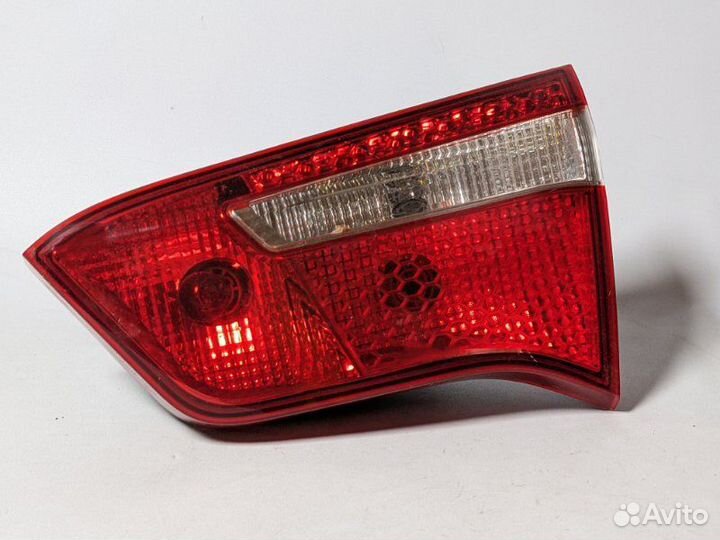 Фонарь задний правый Kia Rio седан 2014