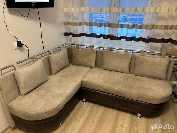 Кухонный стол