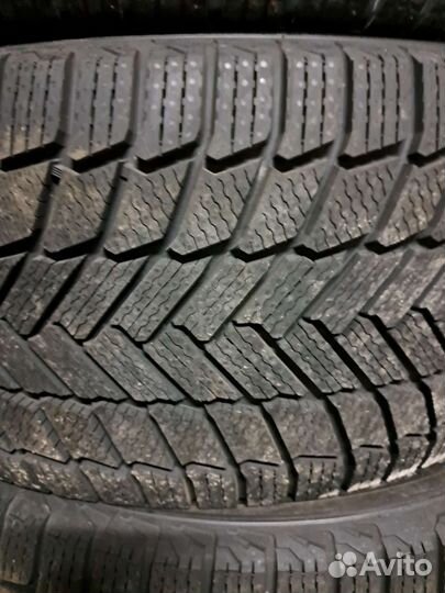 Michelin X-Ice Snow SUV 285/40 R20 108H