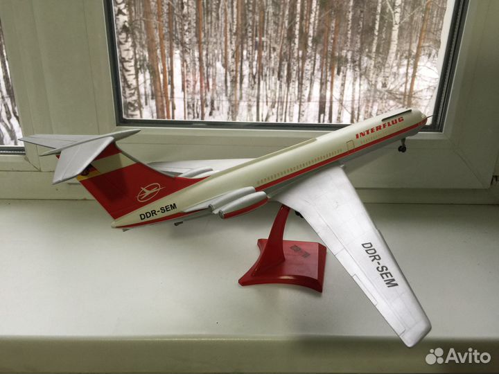 Коллекция ретро моделей самолетов