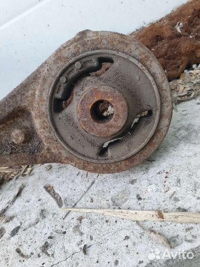 Рычаги подвески Honda Accord 7