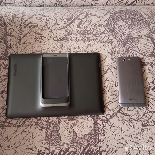 Asus padfone infinity A80 64Gb