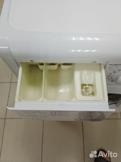 Стиральная машина Indesit classic 5кг
