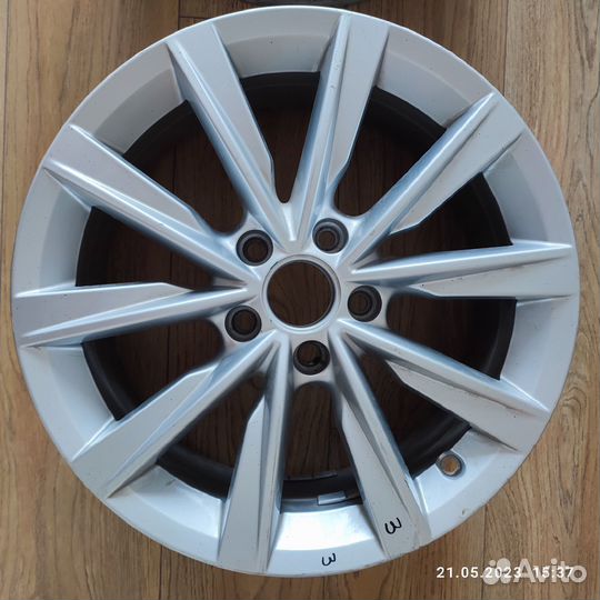 Диск литой Tiguan 5N0601025 aj
