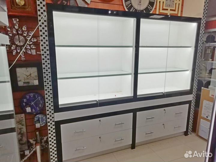 Витрины для продажи часов