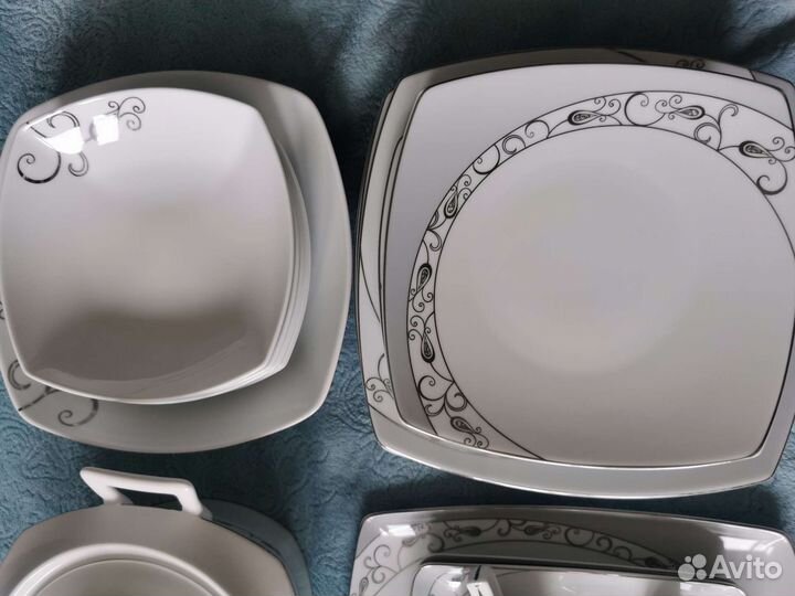 Столовый сервиз Koburi, фарфор (Япония)