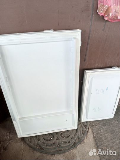 Холодильник на запчасти Indesit ST145.028