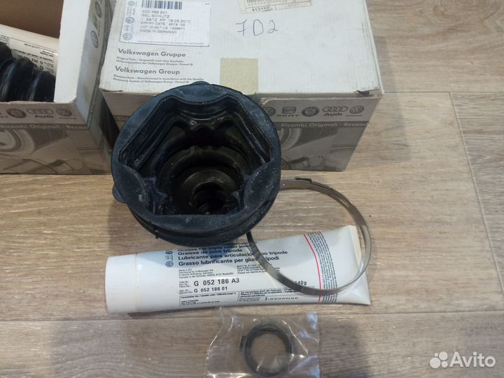 Пыльник шруса внутренний VAG 3D0 498 201