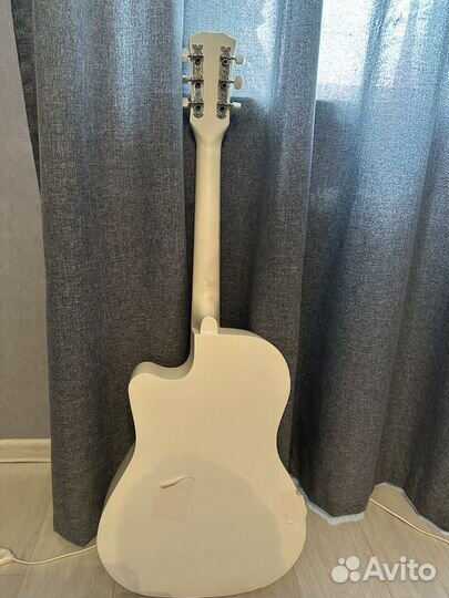 Акустическая гитара belucci