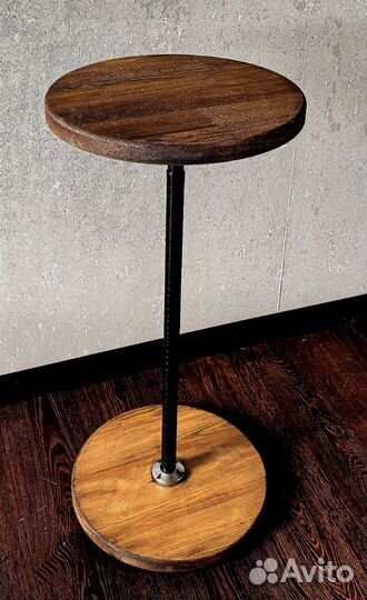 Стол для плетения из ротанга