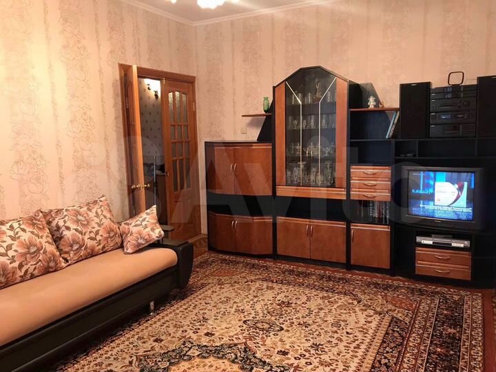 2-к. квартира, 54 м², 3/5 эт.