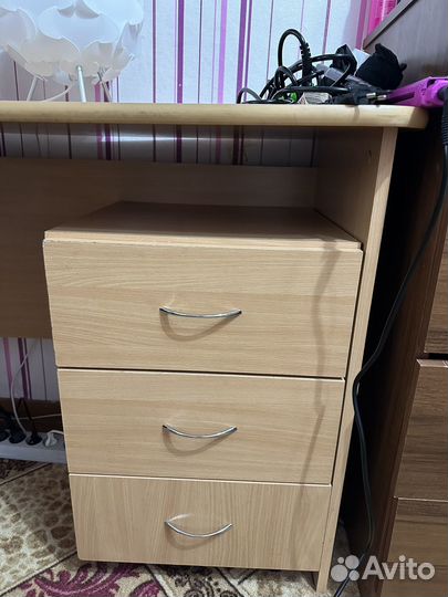 Компьютерный стол