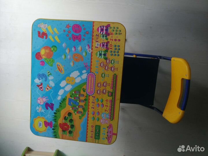 Детский стол и стул