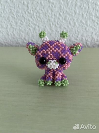 Амигуруми из бисера, жираф, необычного окраса