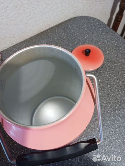 Бидон алюминиевый 3 л. сверху эмаль,новый