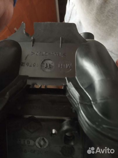 Коллектор впускной на Рено твинго