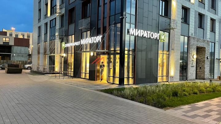 Продам торговое помещение, 489 м²