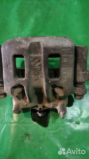 Суппорта тормозные передние Mazda MPV 1999-2003