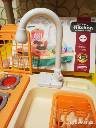 Детские игрушки пакетом кухня с краном набор