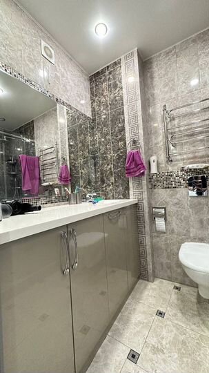 4-к. квартира, 131 м², 13/18 эт.