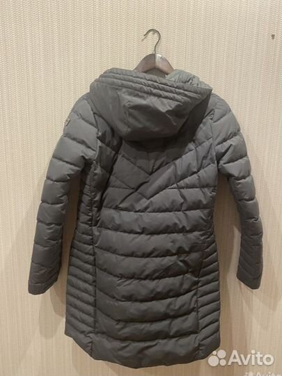 Пуховик женский helly hansen