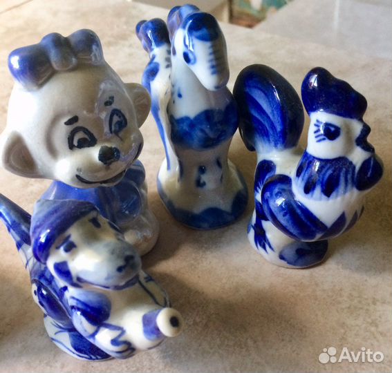 Фарфоровые фигурки Гжель