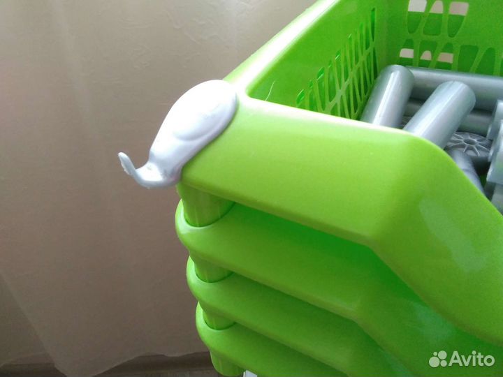 Этажерка на колесах