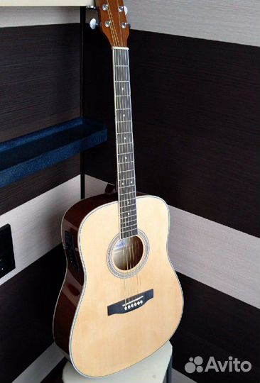 Электроакустическая гитара, новая