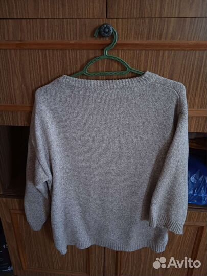 Свитер