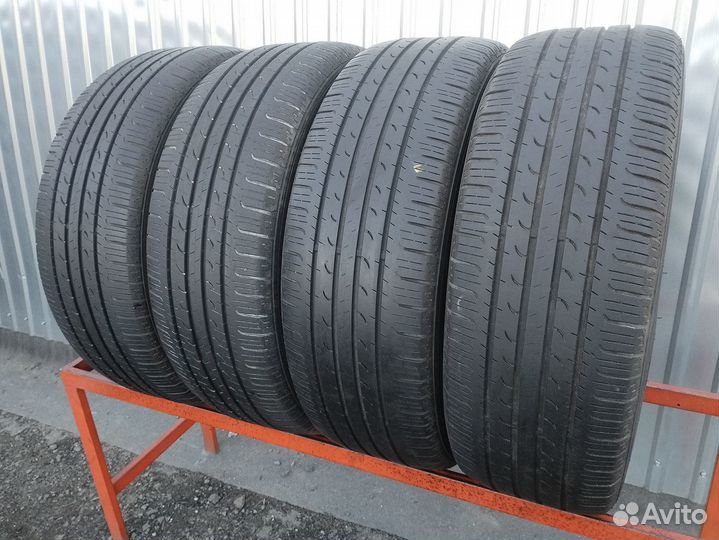 Goodyear EfficientGrip SUV 225/55 R19 102V