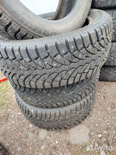 Formula Ice 215/50 R17