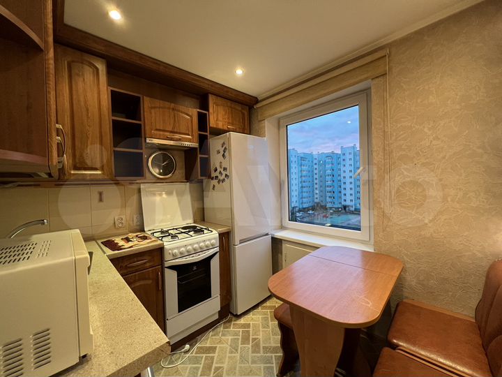 2-к. квартира, 50 м², 6/9 эт.